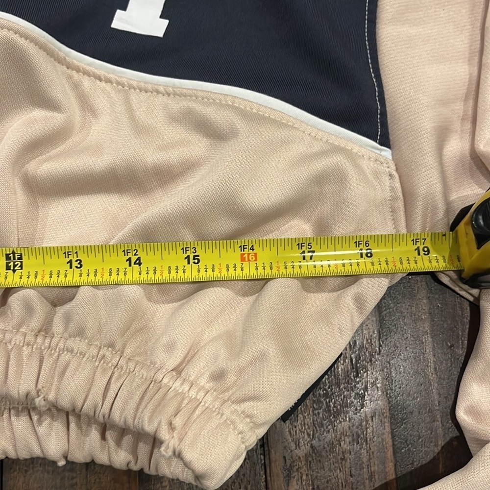 Deadstock PLAYBOY x MISSGUIDED Crop Pull Over - Picture 16 of 16